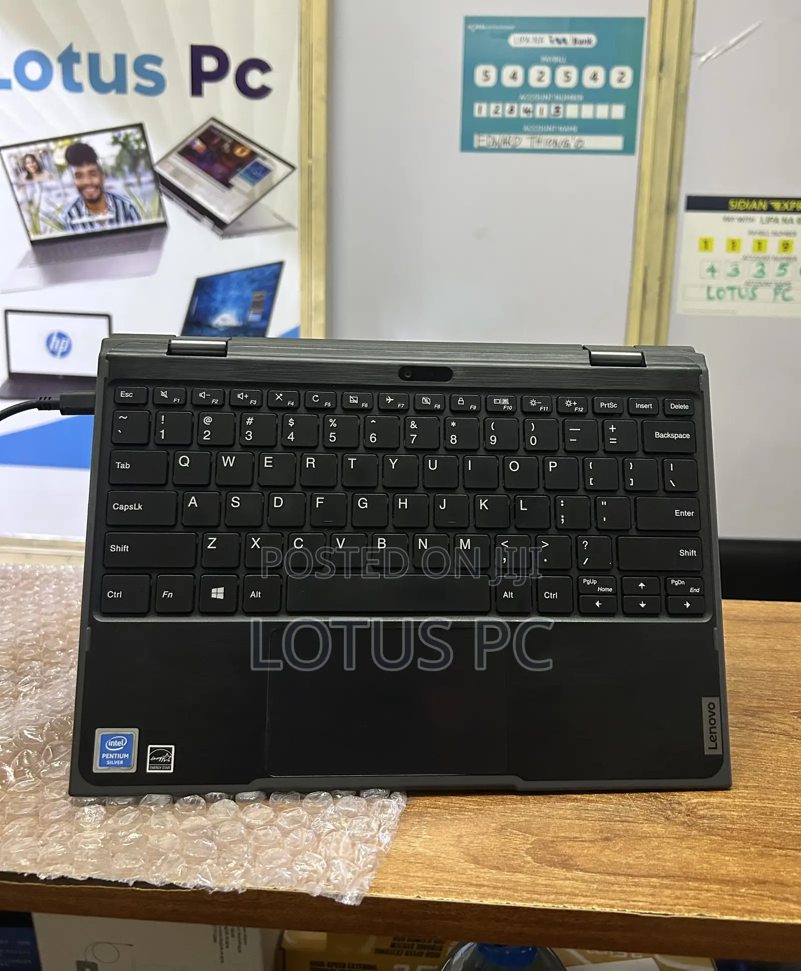 Laptop Lenovo 300e 4GB Intel Celeron SSD 128GB