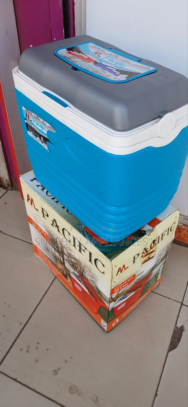 Pacific 32 Litre Cooler Box Portable Ice Chest
