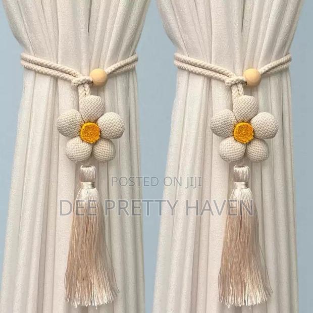 2pcs Creative Curtain Tiebacks - Knitted Small Fruit Ornaments - main view