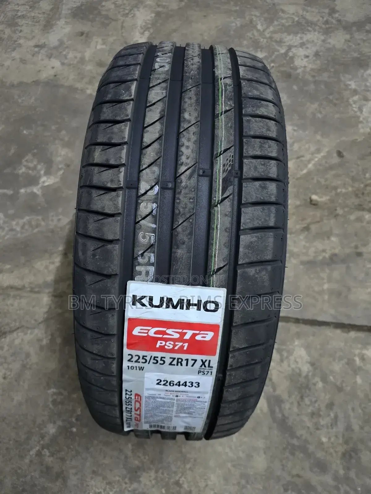 225 /55 R17 Khumo Tyres (Korea)