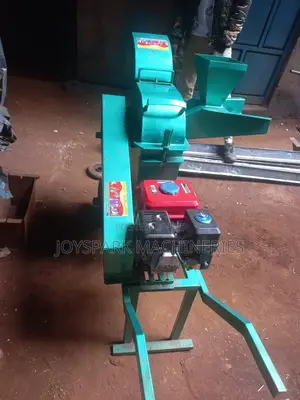 Petrol Engine Silage Chopper