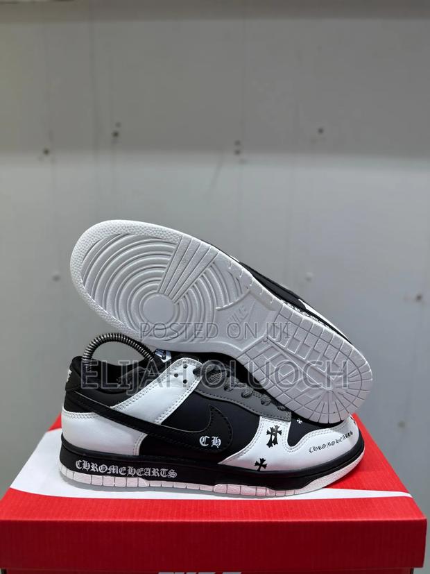 Nike Sb Black White
 36,37,38,39,40,41,42,43,44,45