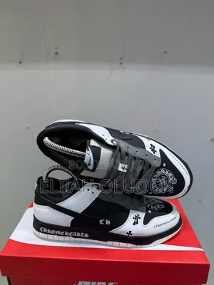 Nike Sb Black White
 36,37,38,39,40,41,42,43,44,45