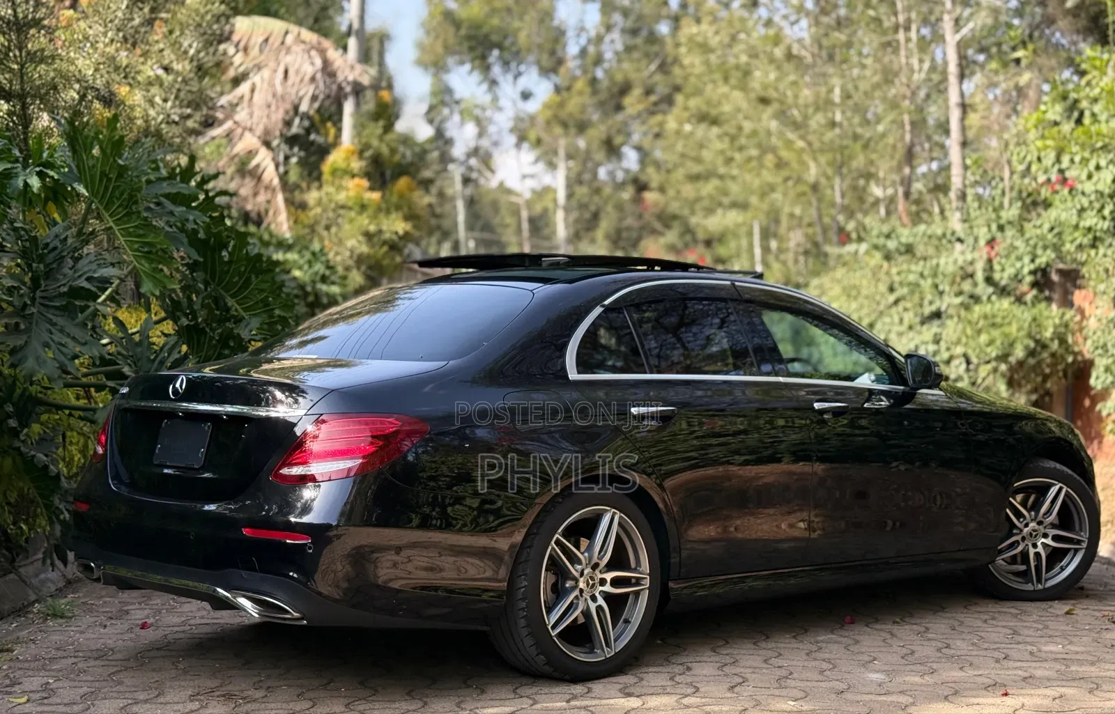 Mercedes-Benz E200 2020 Black