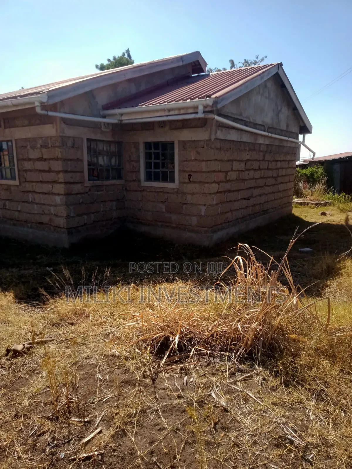 An Acre With House on Sale at Malaa.