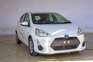Toyota Aqua 2019 White