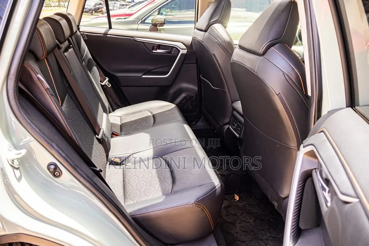Toyota RAV4 2019 Green