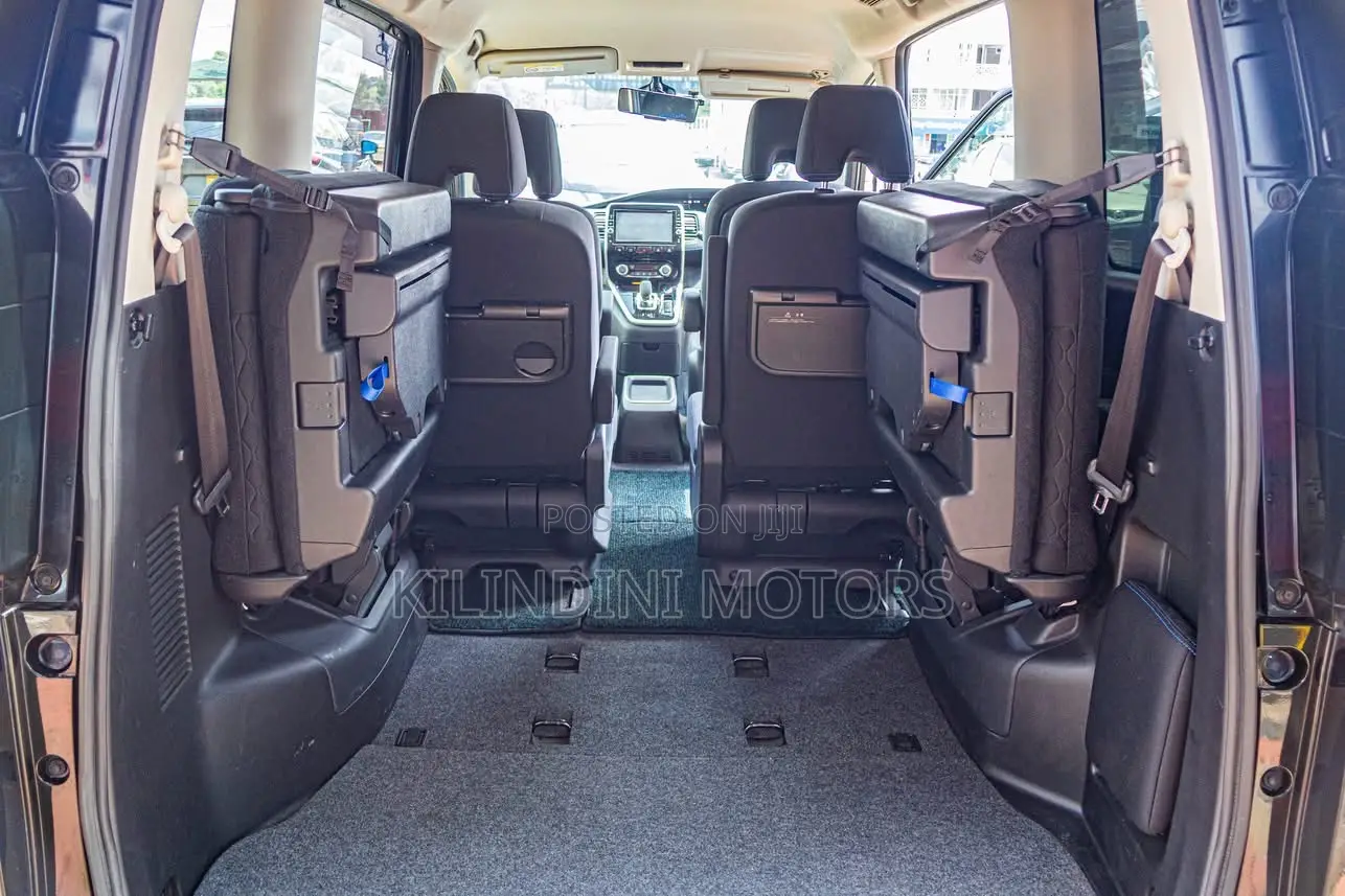 Nissan Serena 2019 Black
