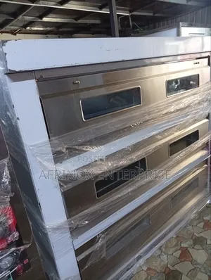 Electric Commercial 3 Deck, Nine Trays Oven
