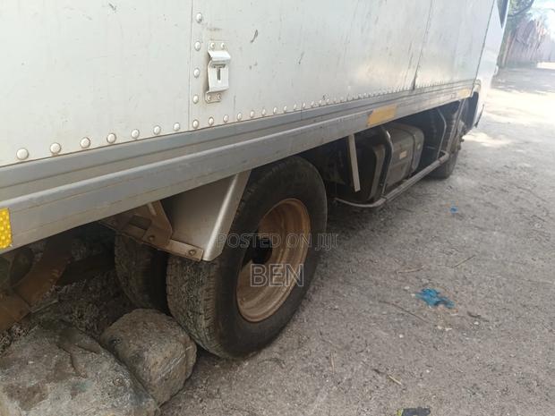 Mitsubishi Canter - thumbnail 5