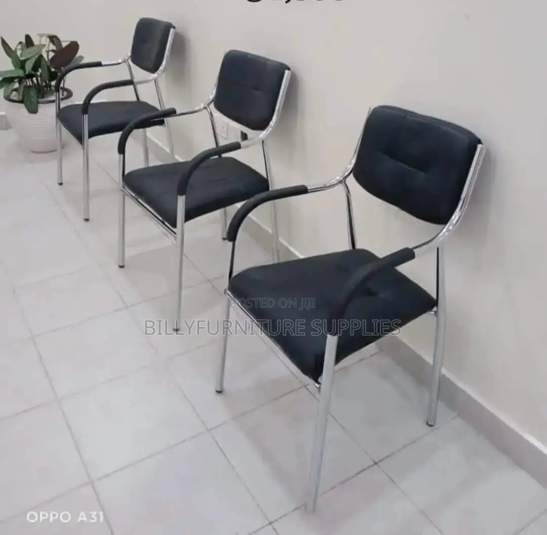 Chairs With Armrest