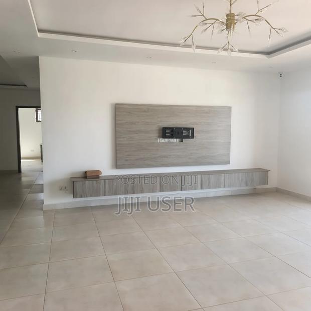 4bdrm Apartment in Parklands for rent - thumbnail 2