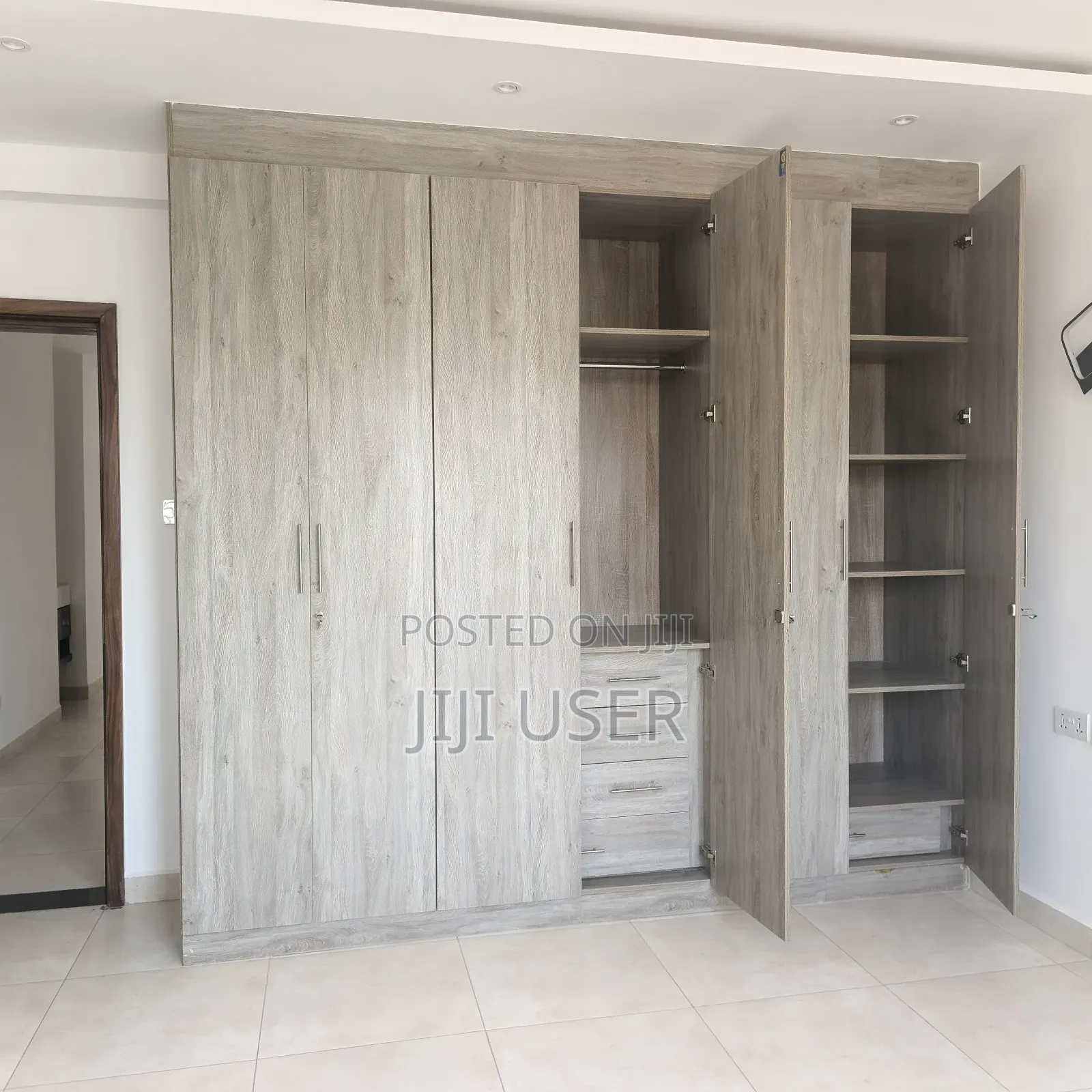 4bdrm Apartment in Parklands for rent