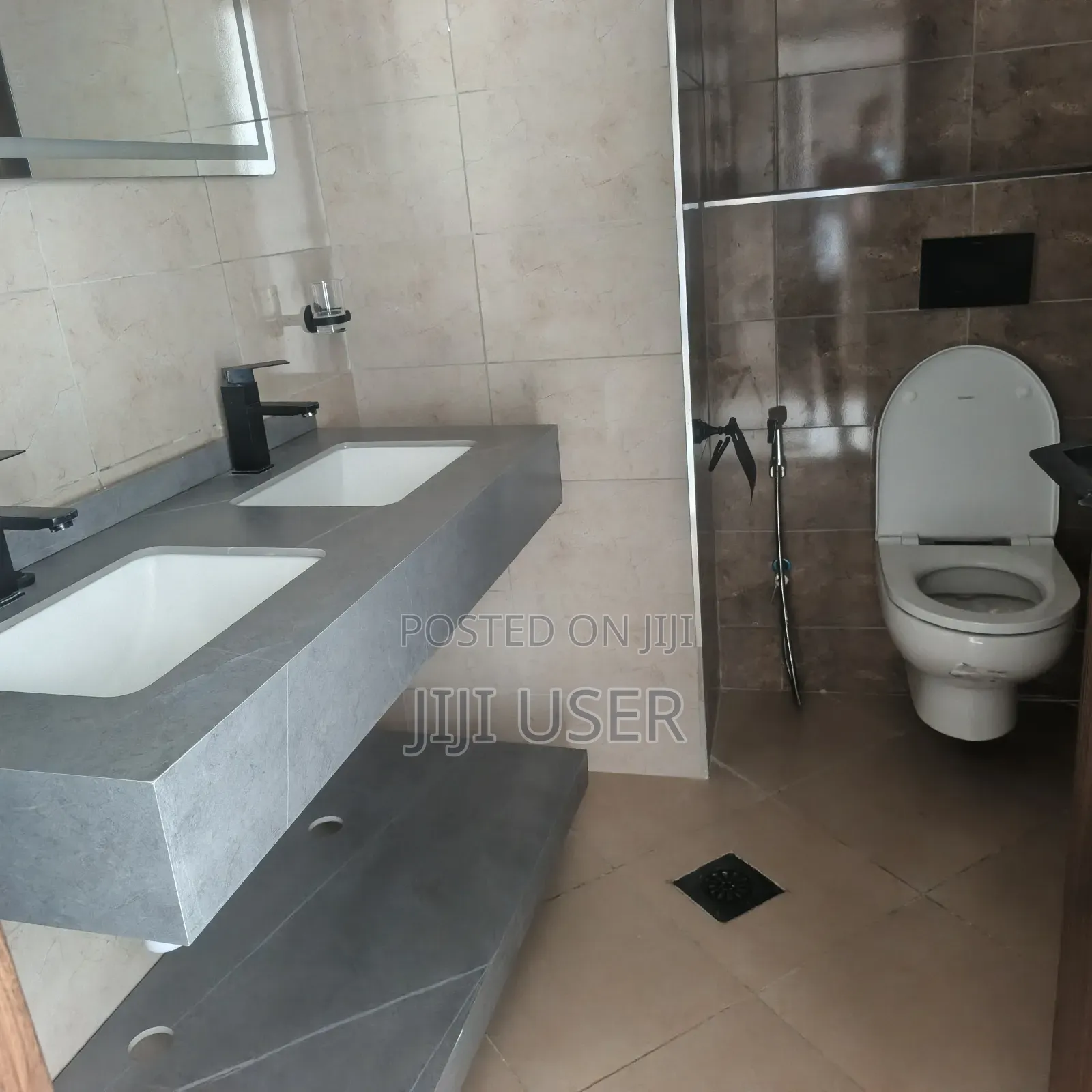 4bdrm Apartment in Parklands for rent