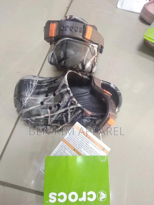 Kids Crocband Off-Road Crocs, C8 . - thumbnail 6