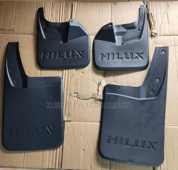 Mudflaps Hilux Revo 4wd