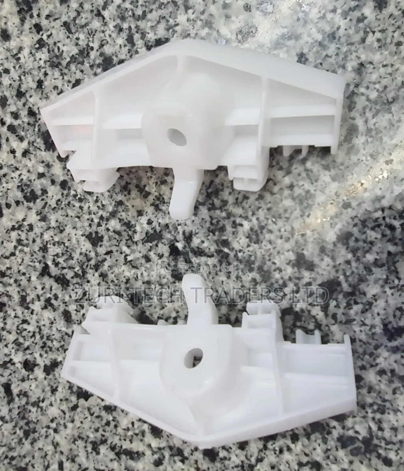 Tail Lamp Bracket Fielder/Axio 2014