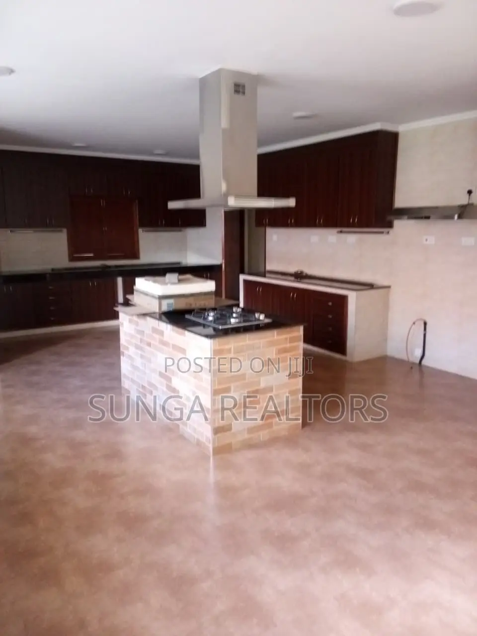 5bdrm Maisonette in Runda for sale