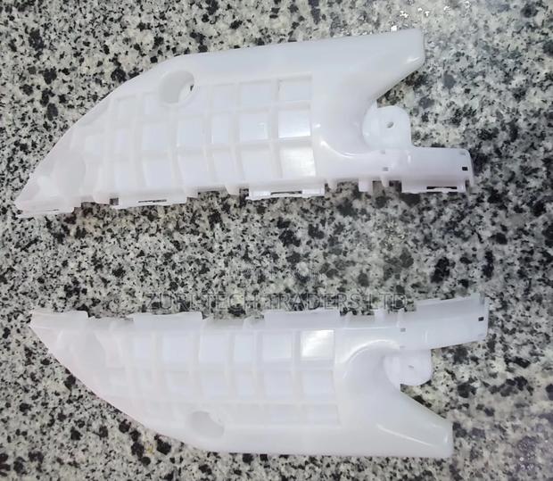 Front Bumper Slides Ractis