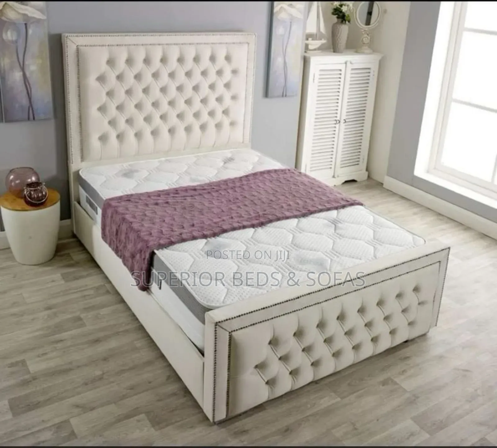 White Tufted Panel Bed Size 5 by 6