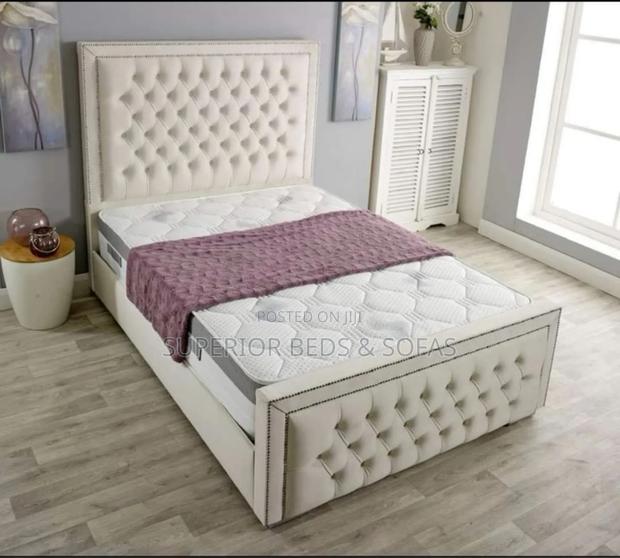 White Tufted Panel Bed Size 5 by 6