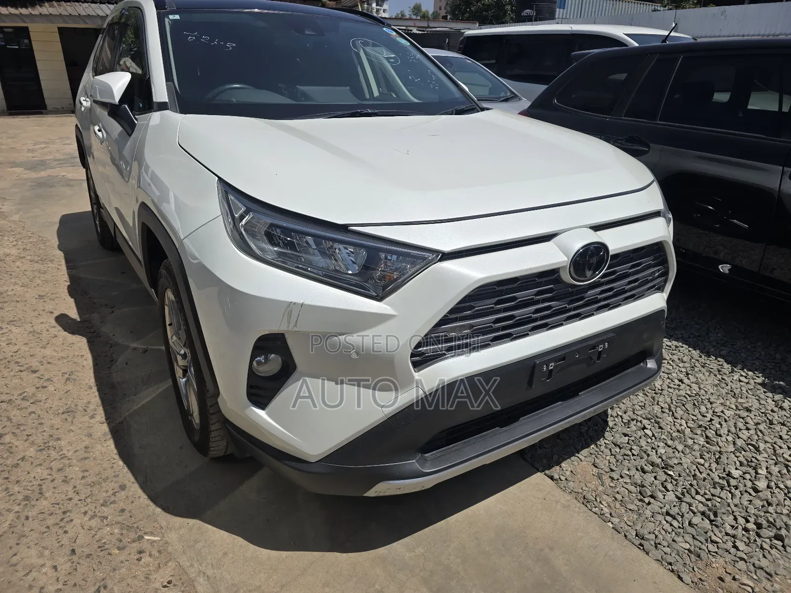 Toyota RAV4 2019 White