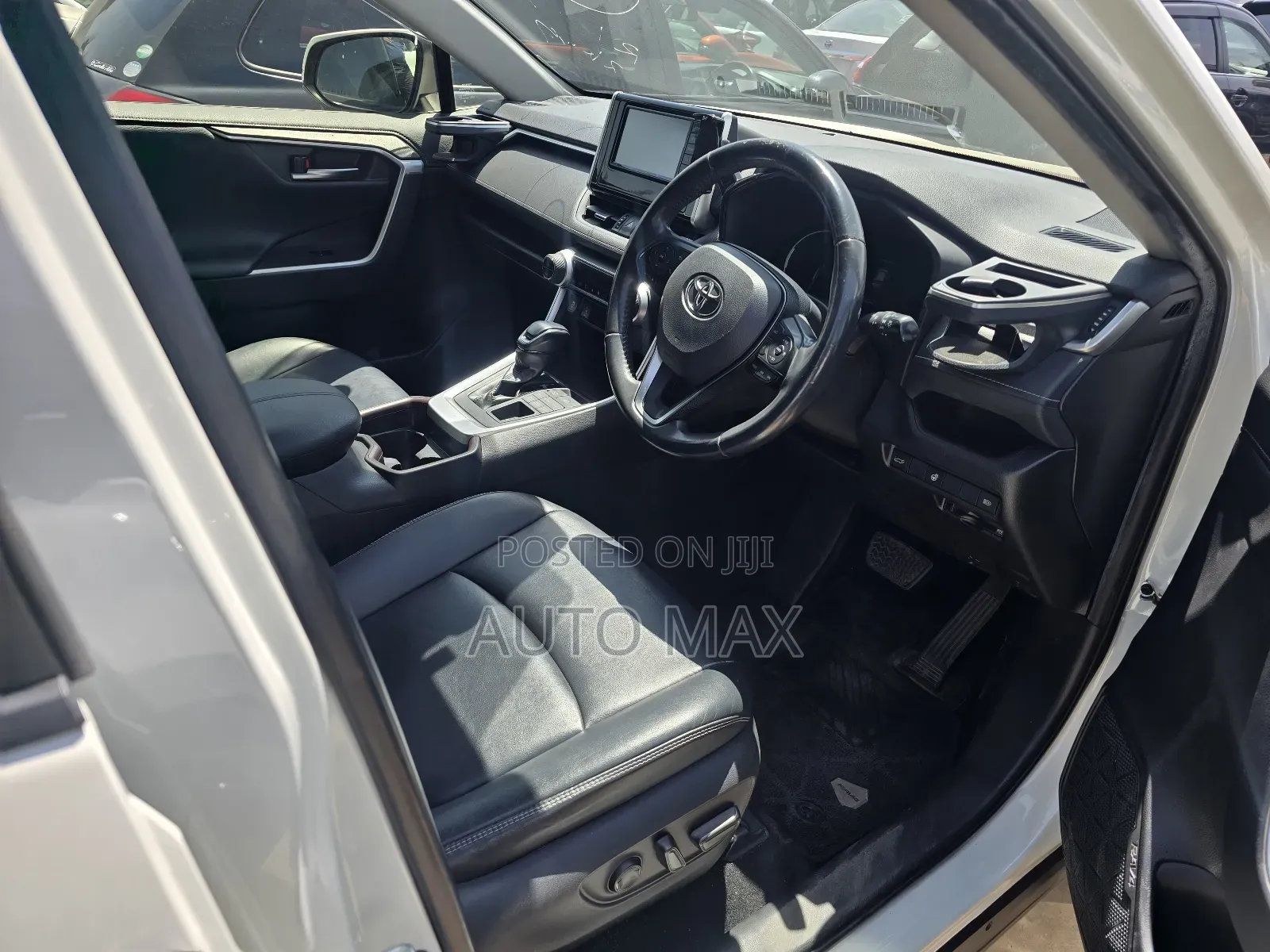 Toyota RAV4 2019 White