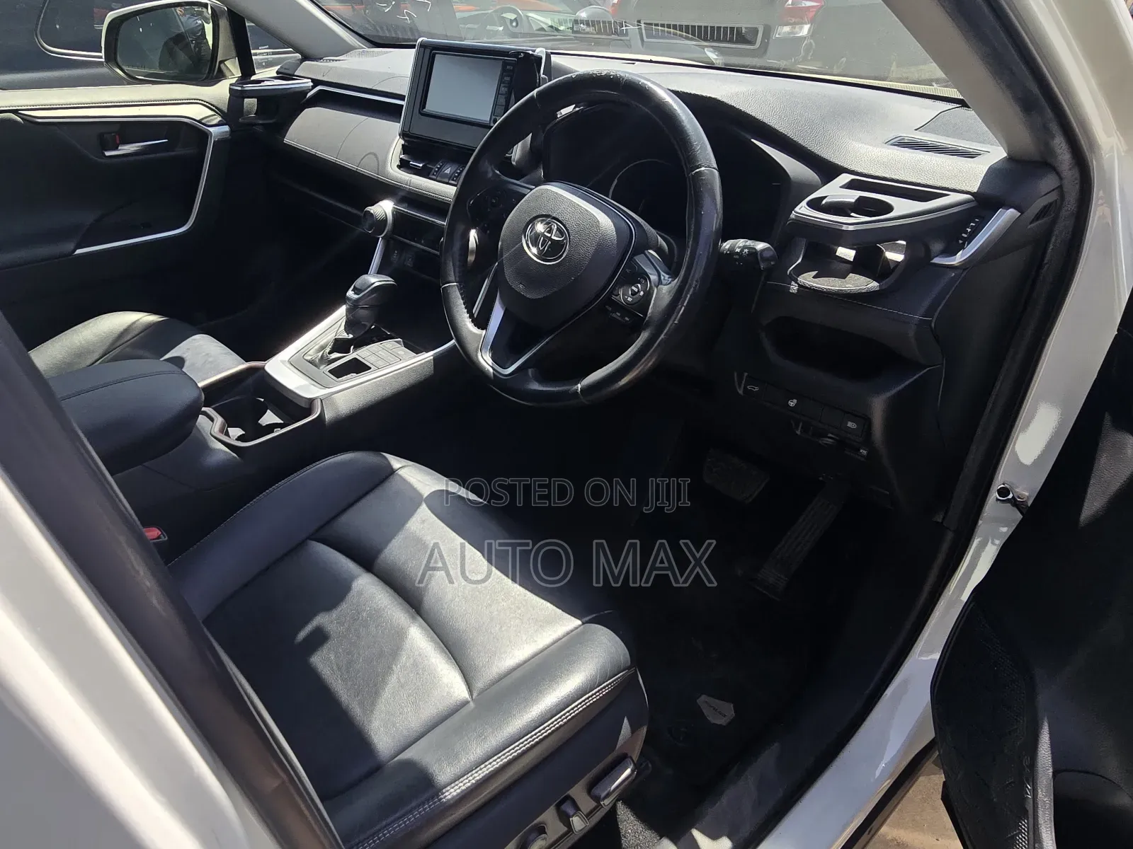 Toyota RAV4 2019 White