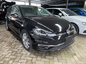 Volkswagen Golf TSI S FWD 2018 Black