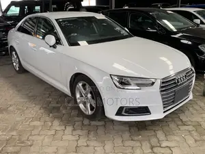 Audi A4 2.0T Tech Premium AWD quattro 2018 White