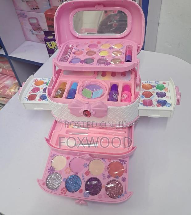 Kids Makeup Set - thumbnail 2