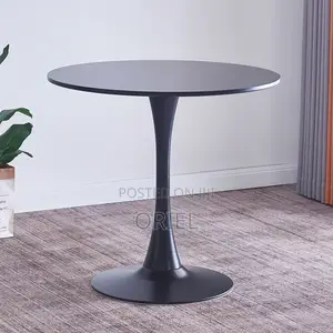Dining Table : Modern Round Tulip Dining Table