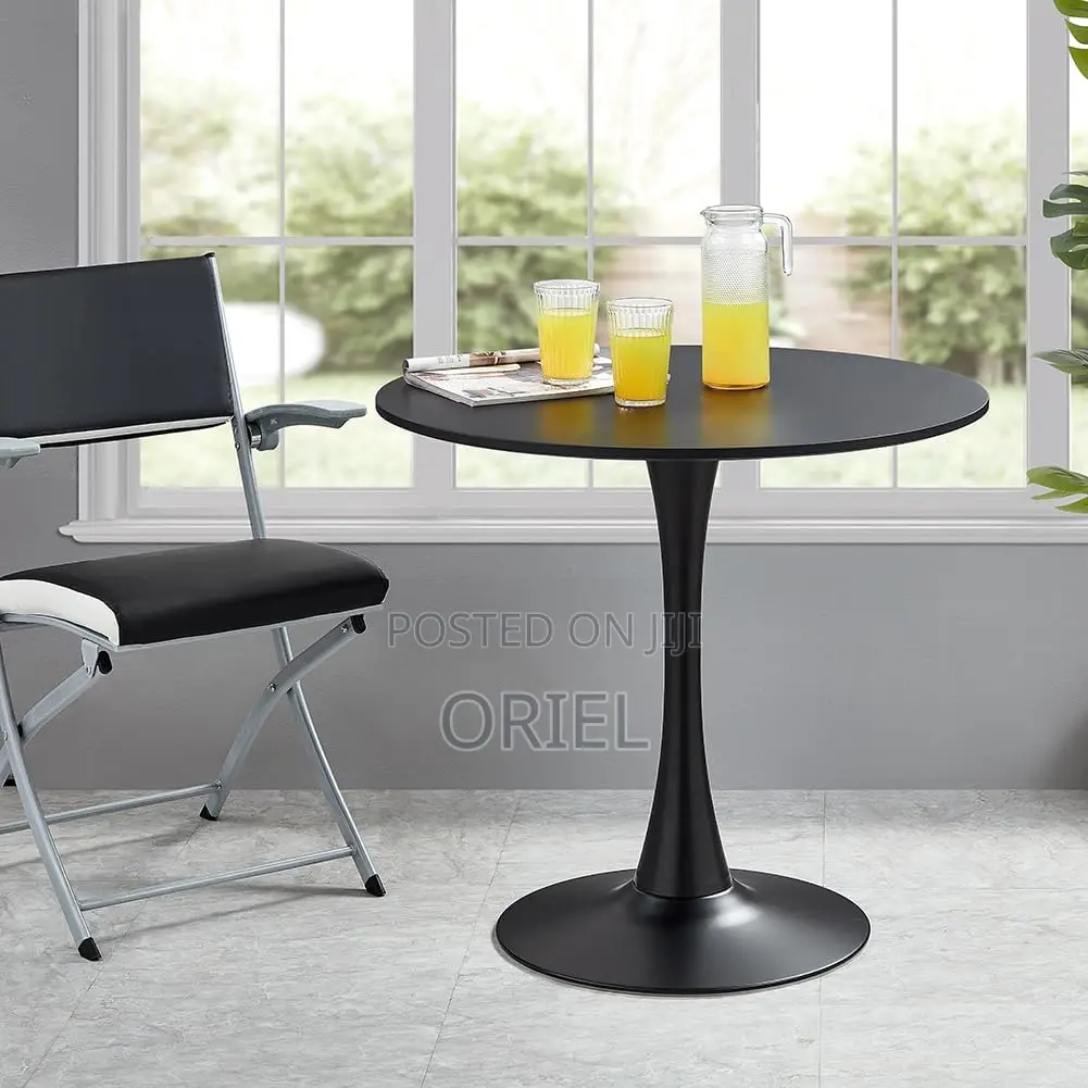Dining Table : Modern Round Tulip Dining Table