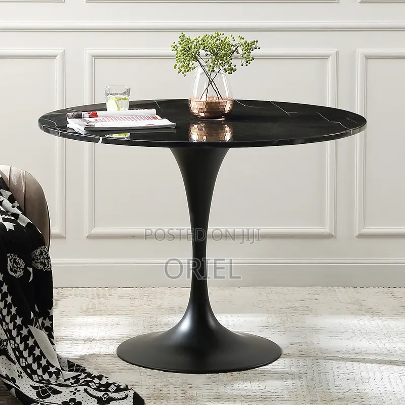 Dining Table : Modern Round Tulip Dining Table