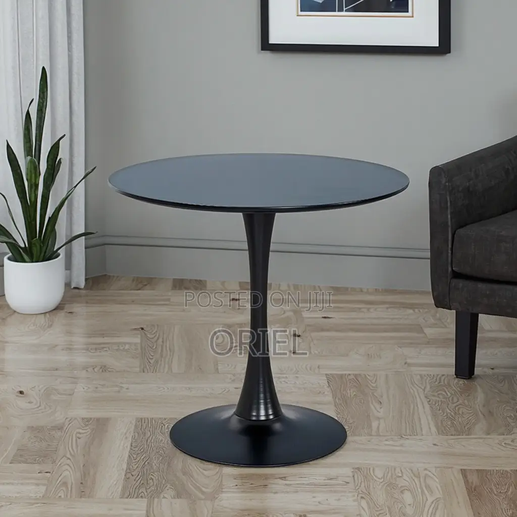 Dining Table : Modern Round Tulip Dining Table