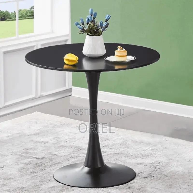 Dining Table : Modern Round Tulip Dining Table