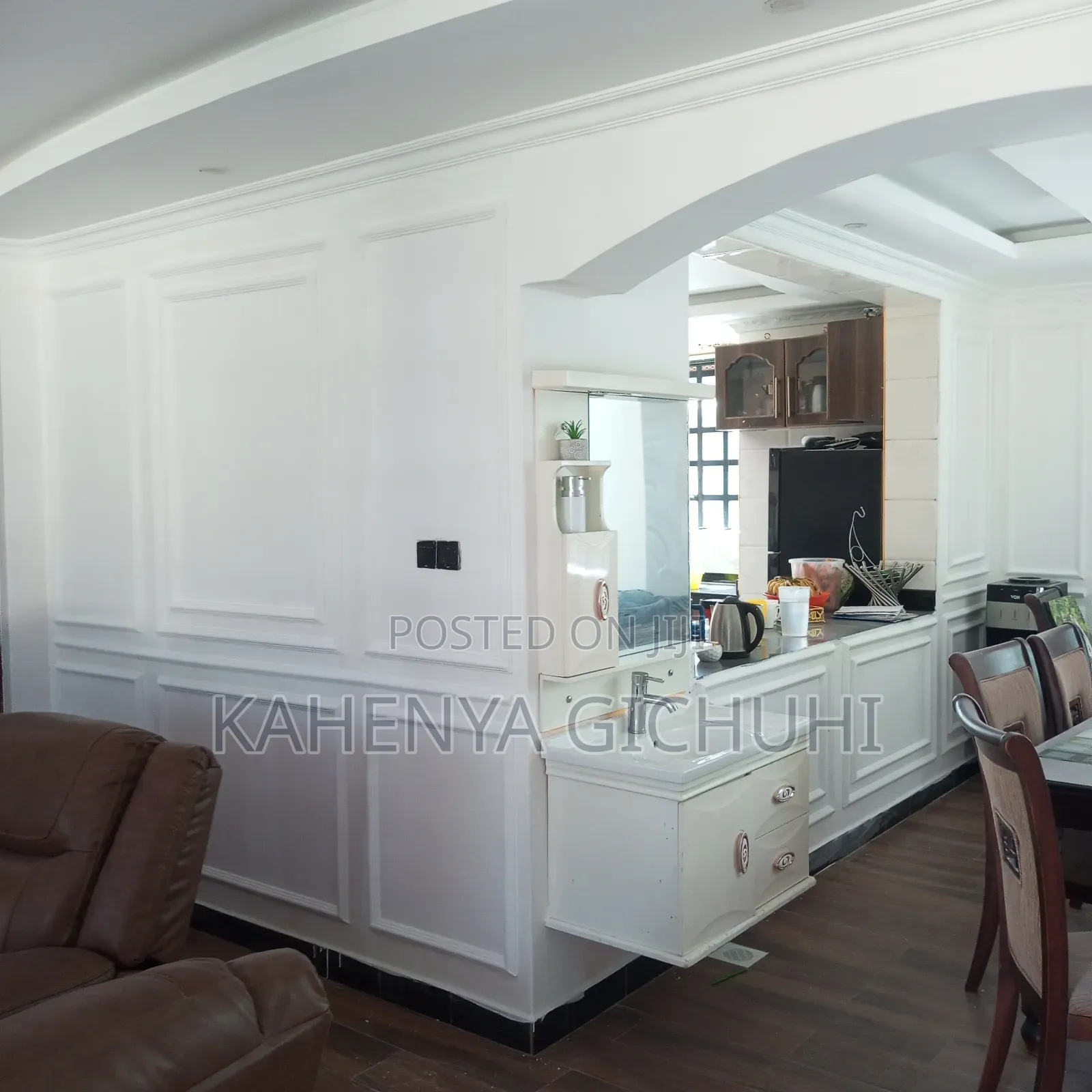 Outdoor Painter, Interior Decorator, Artist And Graphic Design.