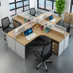 Office Workstation : 4-Way Curved Office Workstation