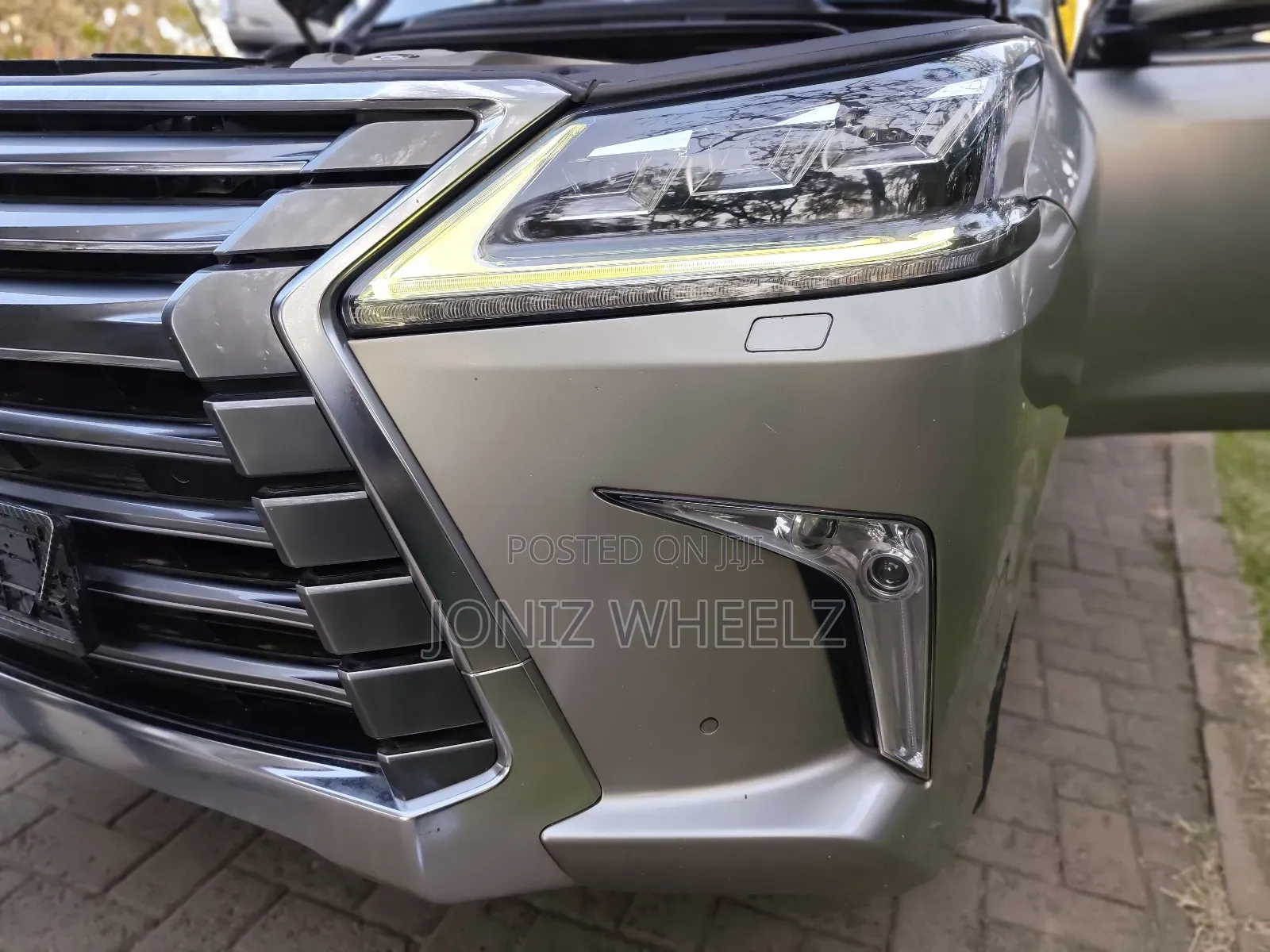 Lexus LX 570 AWD 2018 Gray