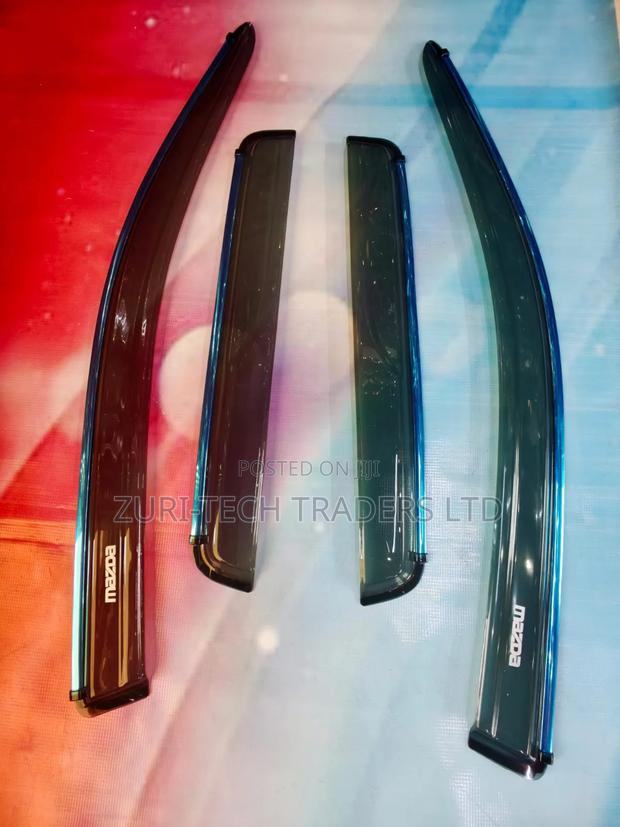 Windbreaker Mazda Demio 2005