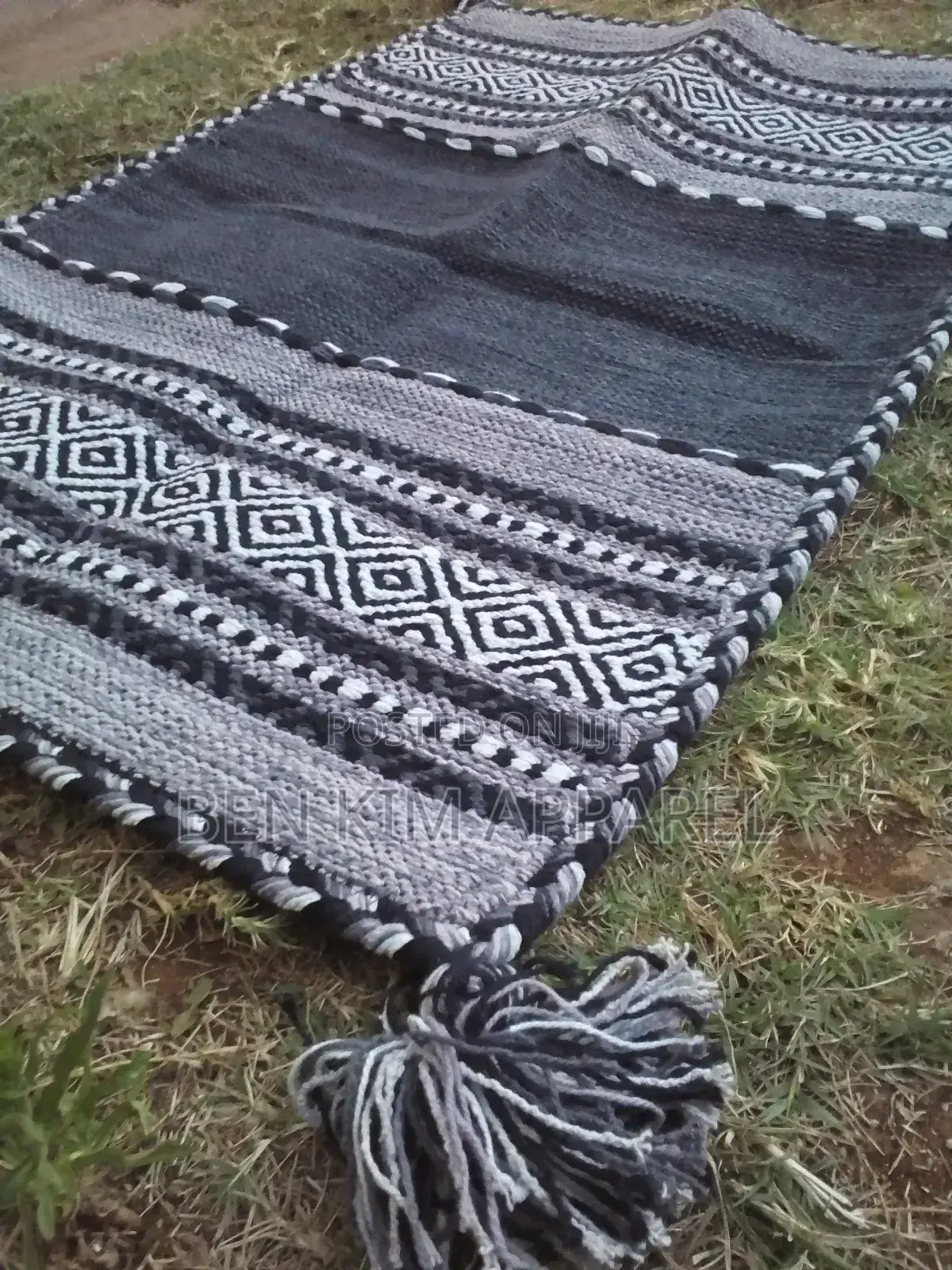 Black and Grey Pure Cotton Rugs 120cm by 180cm at 13000sh