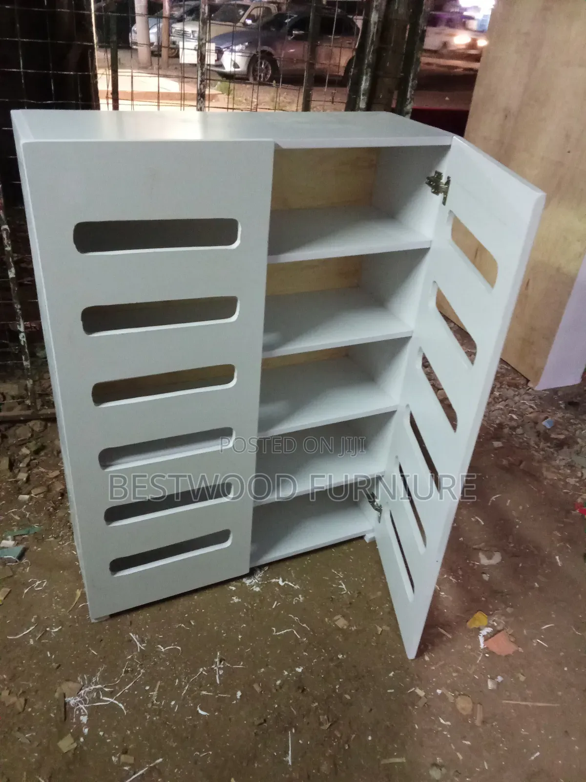New Model Shoe Rack