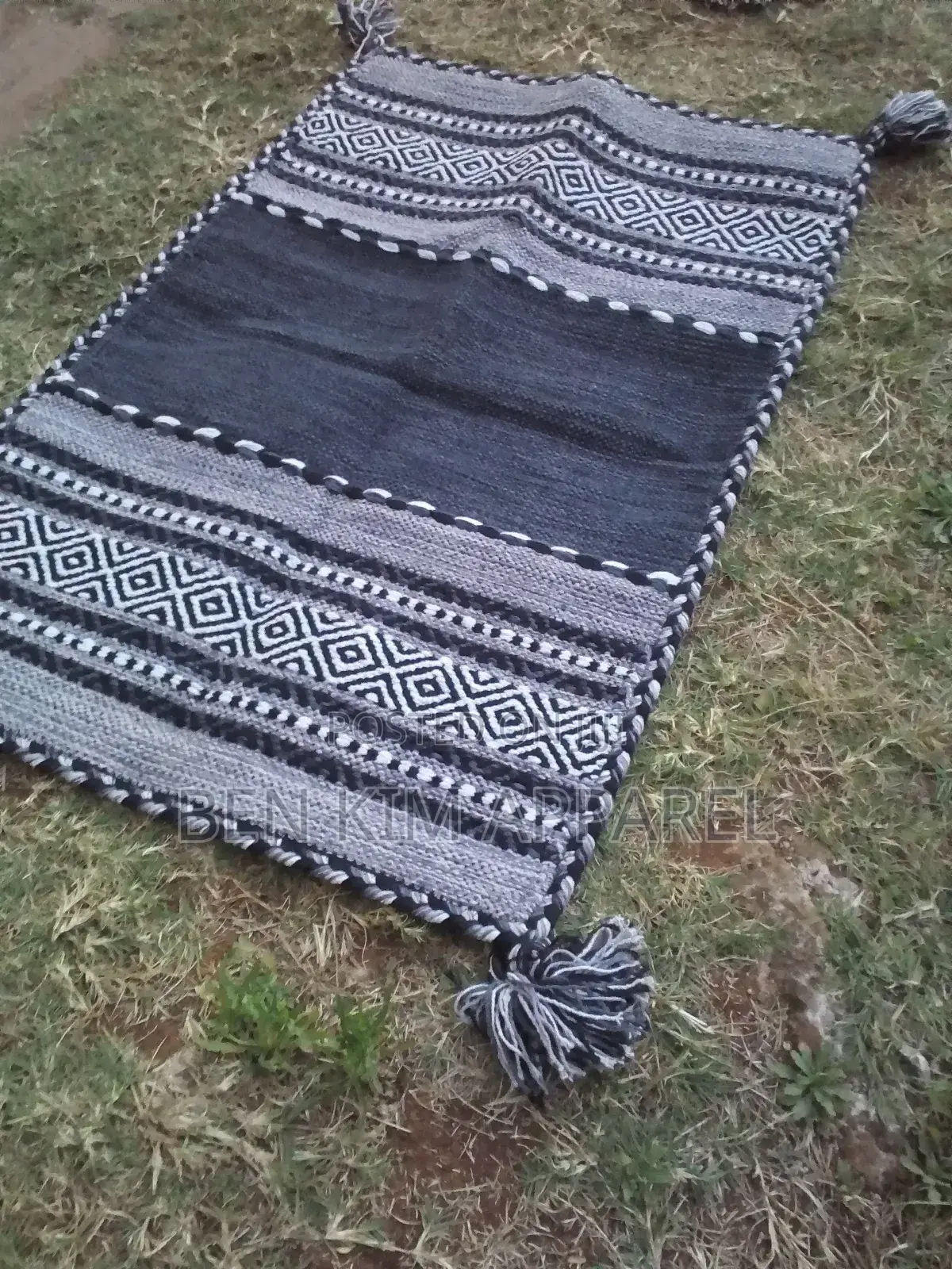 Black and Grey Pure Cotton Rugs 120cm by 180cm at 13000sh