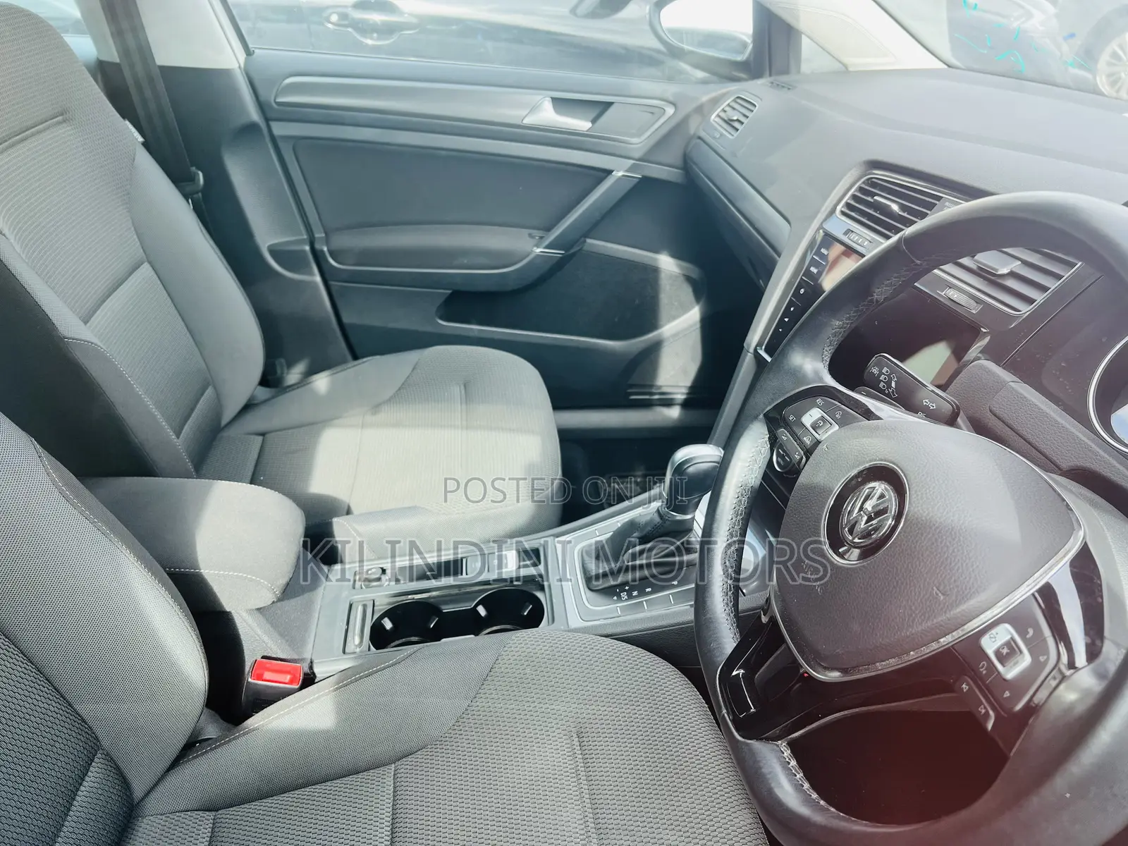 Volkswagen Golf 2019 White