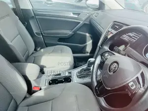 Volkswagen Golf 2019 White