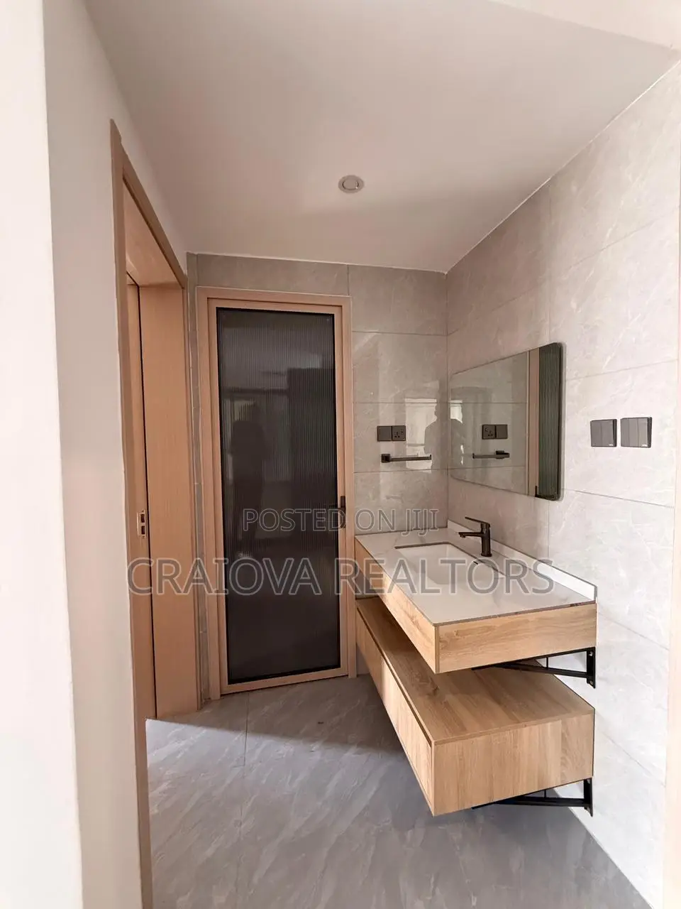 2bdrm Apartment in Riverside Drive for rent