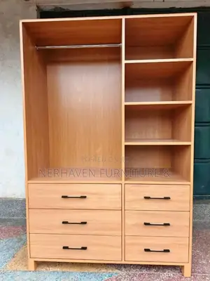 Modern Storage Wardrobe – Spacious Stylish Design