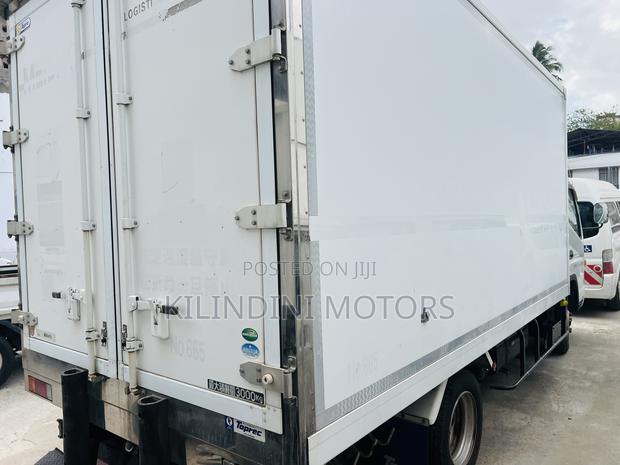 Fuso Canter - thumbnail 3