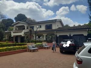 4bdrm Mansion in Nyari Central for sale - main view
