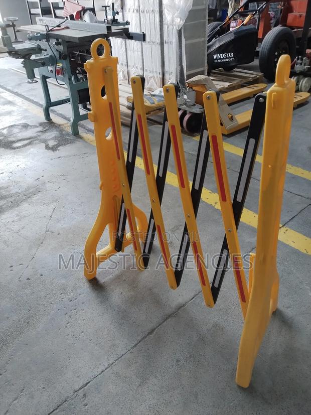 Reflective Barriers 2.5m - main view